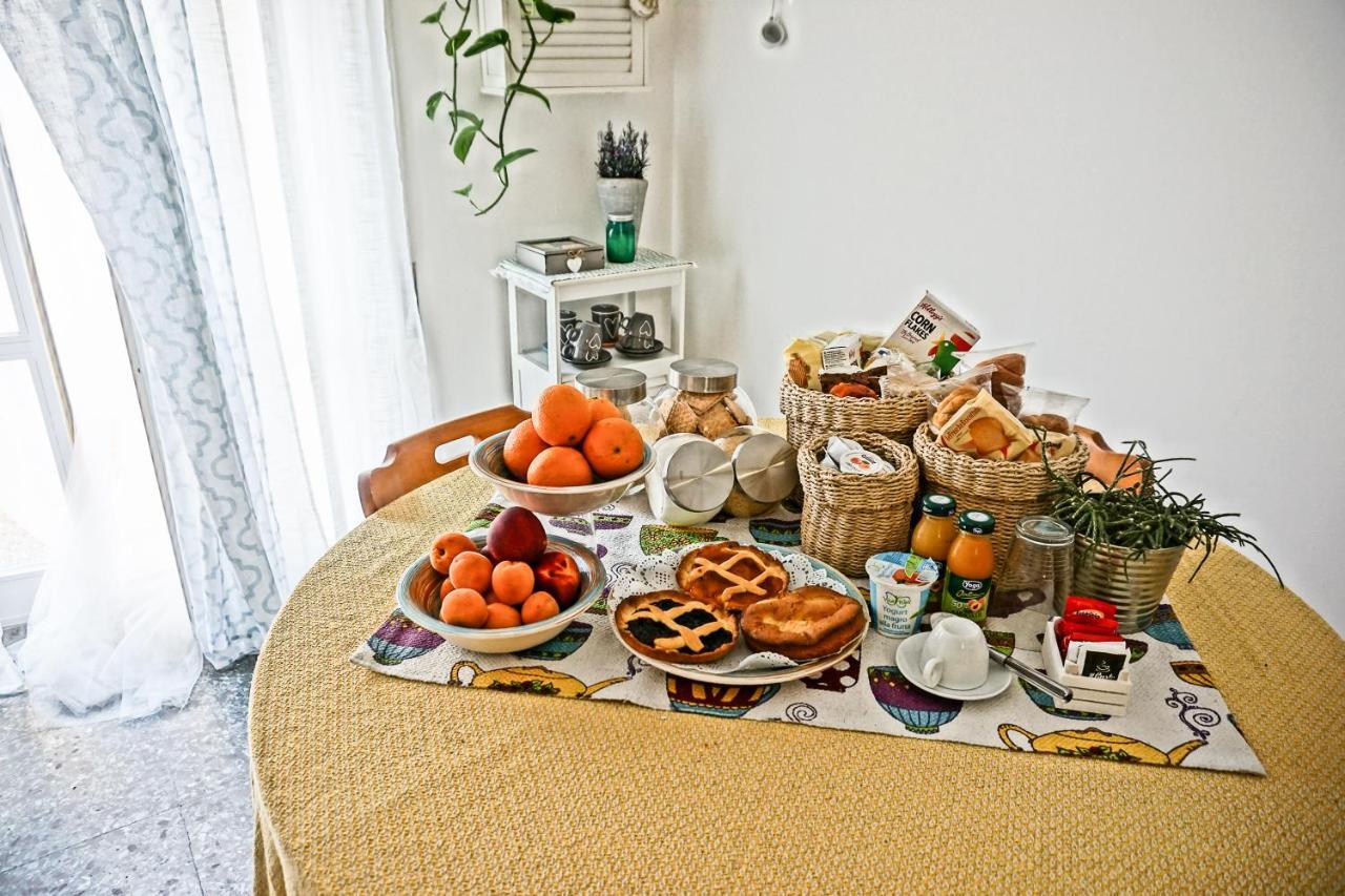 La Casa Dei Sognatori Bed & Breakfast Anzio Dış mekan fotoğraf